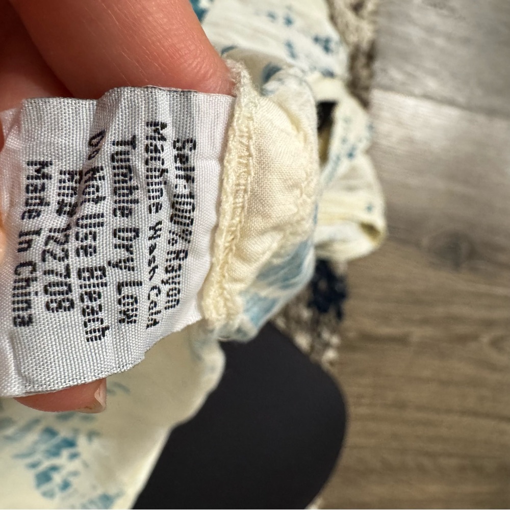 Pete & Greta White cream and Blue Sleeveless Top JW tie dye size small boho - Picture 6 of 6